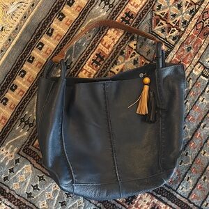 The Sak Los Feliz Tote Navy Leather